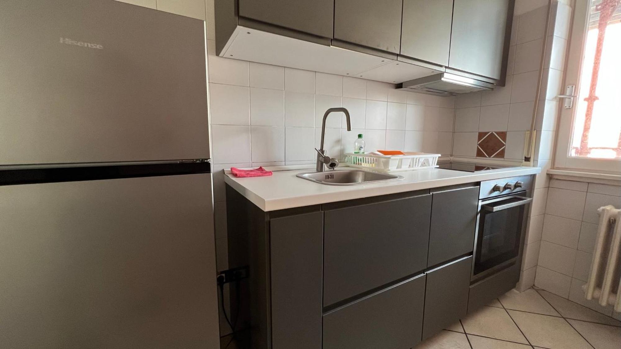 [DUOMO A 20 MINUTI] Netflix, Wi-Fi da Jul's Home Rozzano Exterior foto