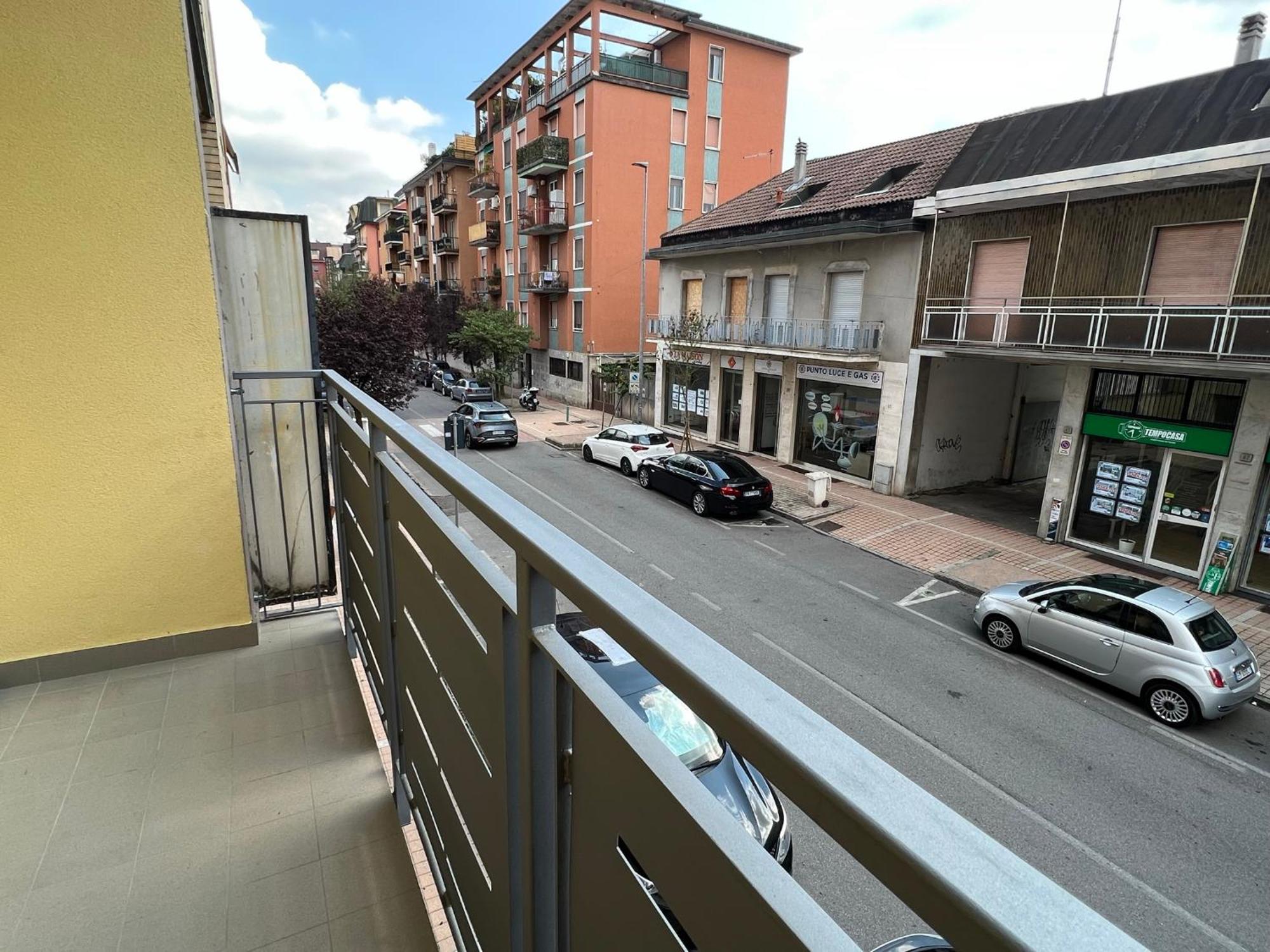 [DUOMO A 20 MINUTI] Netflix, Wi-Fi da Jul's Home Rozzano Exterior foto